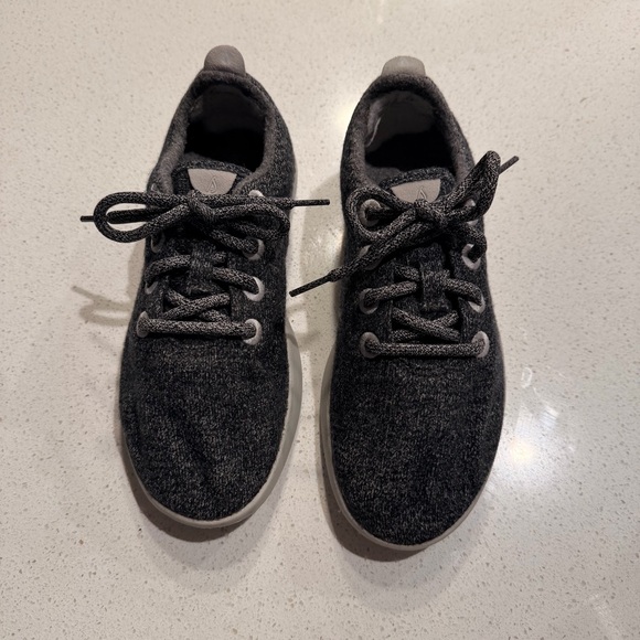 allbirds Shoes - Allbirds Wool Runners Women’s 7 Charcoal Gray Minimalist Sustainable Aesthetic